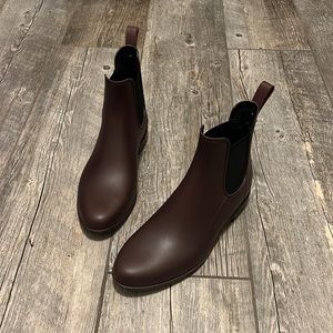 Sam Edelman Chelsea Rain Boots, burgundy, size 9 (runs a bit small), worn once